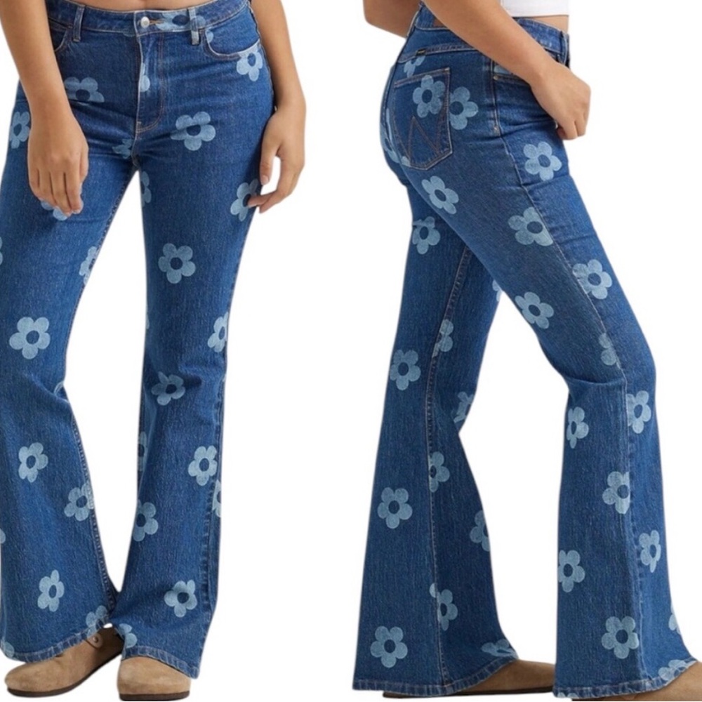 Wrangler Fierce Flare Jeans 27 California Daisy Floral High Rise NWT - Picture 3 of 11